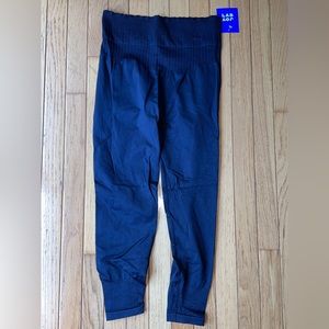 New With Tags Women’s Fan Joy Black Onyx Leggings Size Large